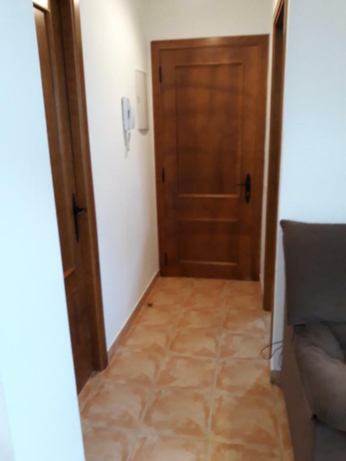 Apartament De La Lali Roní Exteriér fotografie