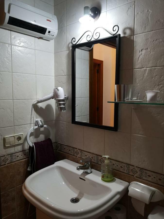 Apartament De La Lali Roní Exteriér fotografie