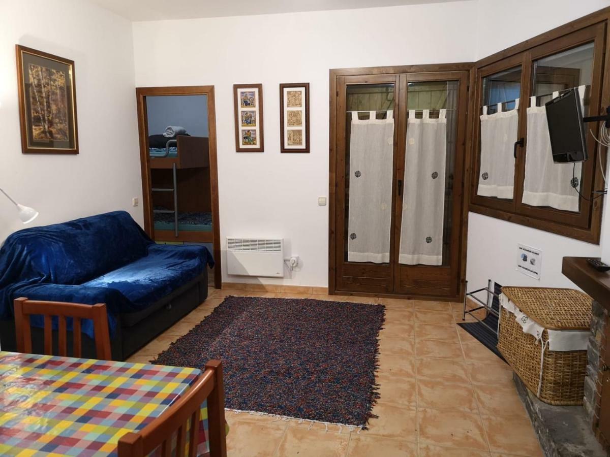 Apartament De La Lali Roní Exteriér fotografie